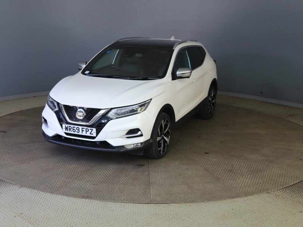 Nissan Qashqai 1.3L Tekna White #3