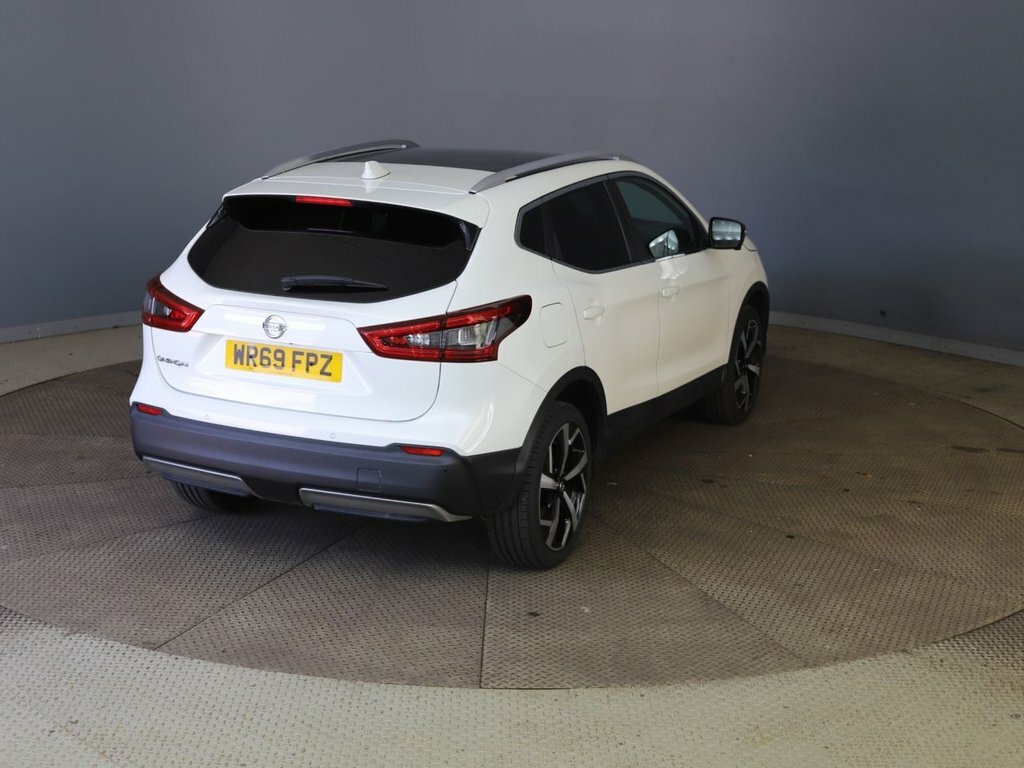 Nissan Qashqai 1.3L Tekna White #6