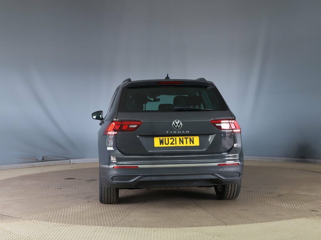 Volkswagen Tiguan 2L Life Grey #4