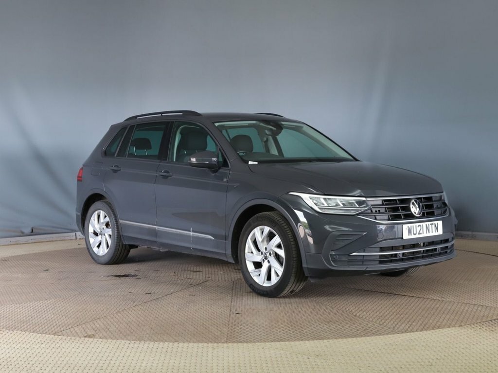 Volkswagen Tiguan 2L Life Grey