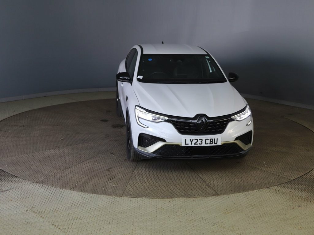 Renault Arkana 1.6L E-tech Engineered White #2