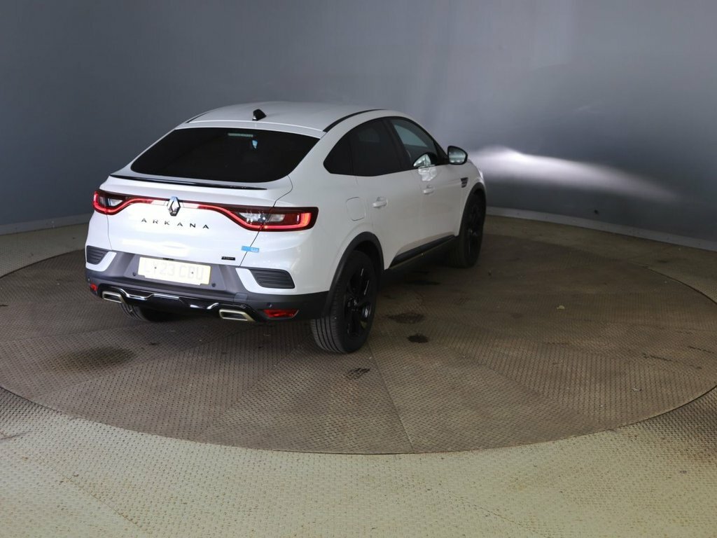 Renault Arkana 1.6L E-tech Engineered White #5