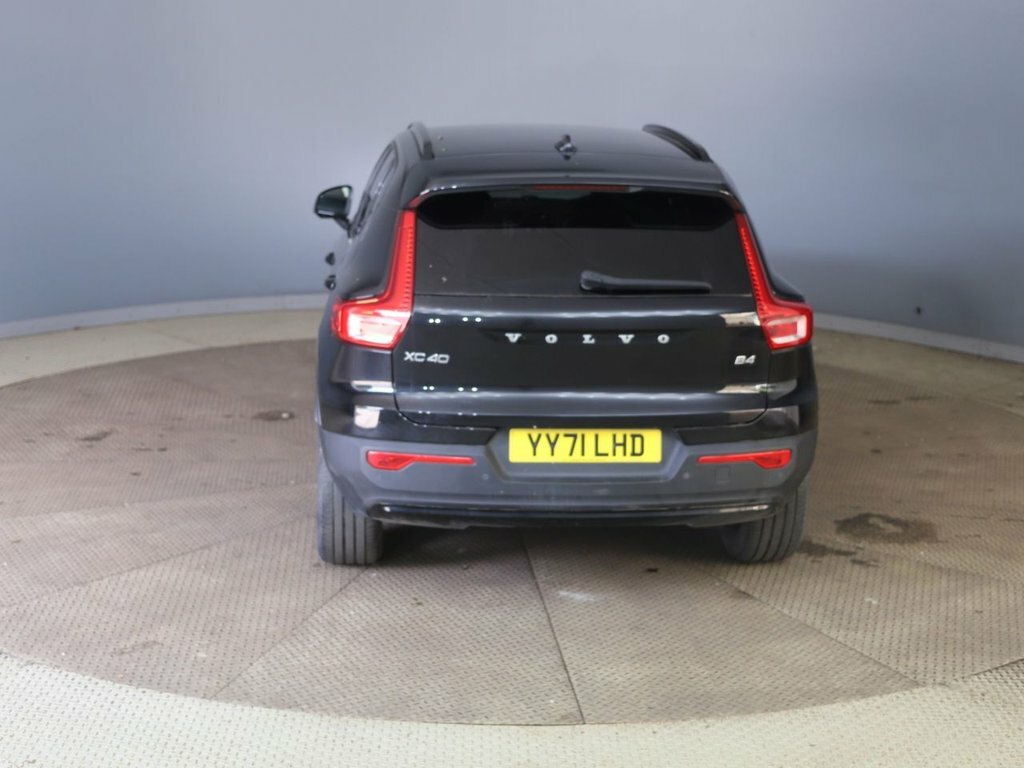 Volvo XC40 2L R-design Black #4