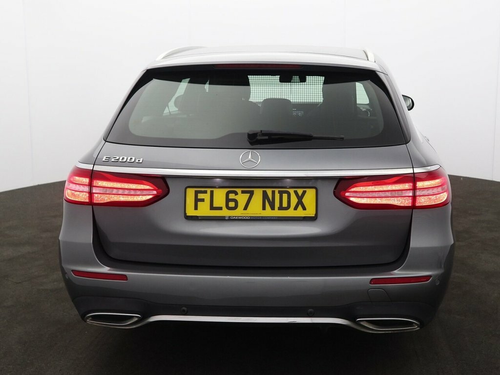 Mercedes-Benz E Class 2L Amg Line FL67NDX Grey #6
