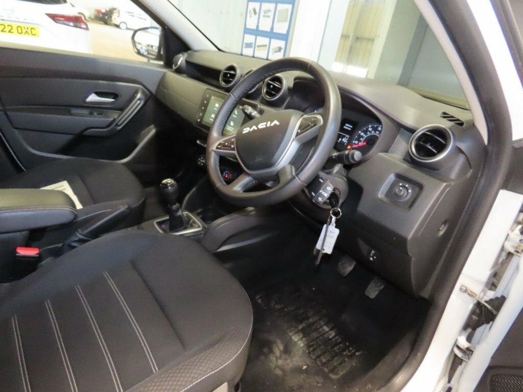 Dacia Duster 1L Expression White #6