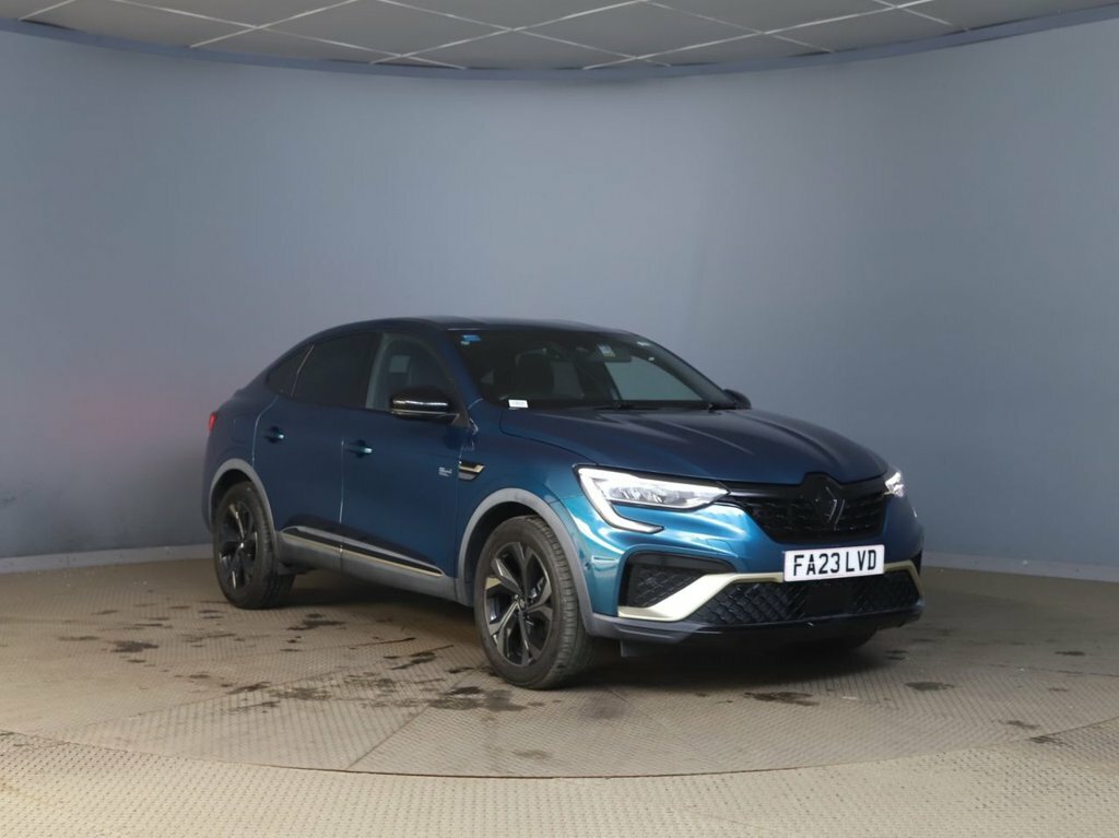Renault Arkana 1.6L E-tech Engineered Blue