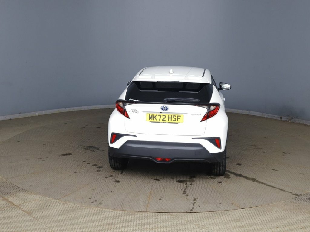Toyota C-Hr 1.8L Design White #4