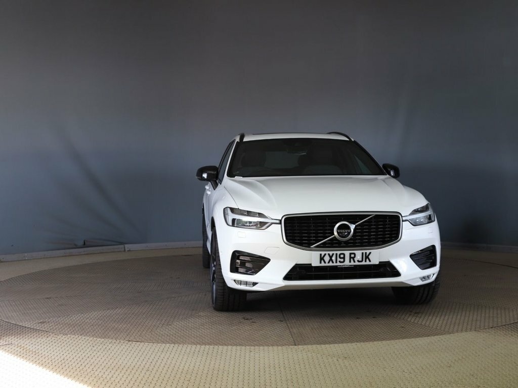 Volvo XC60 2L R-design Pro KX19RJK White #2