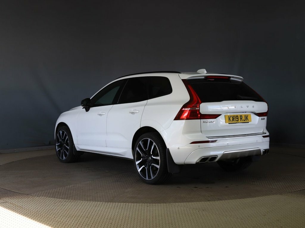 Volvo XC60 2L R-design Pro KX19RJK White #4