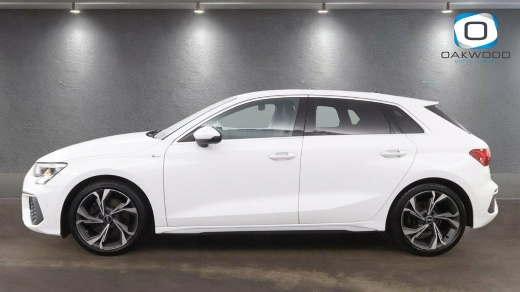 Audi A3 1L S Line DX21YMO White #6