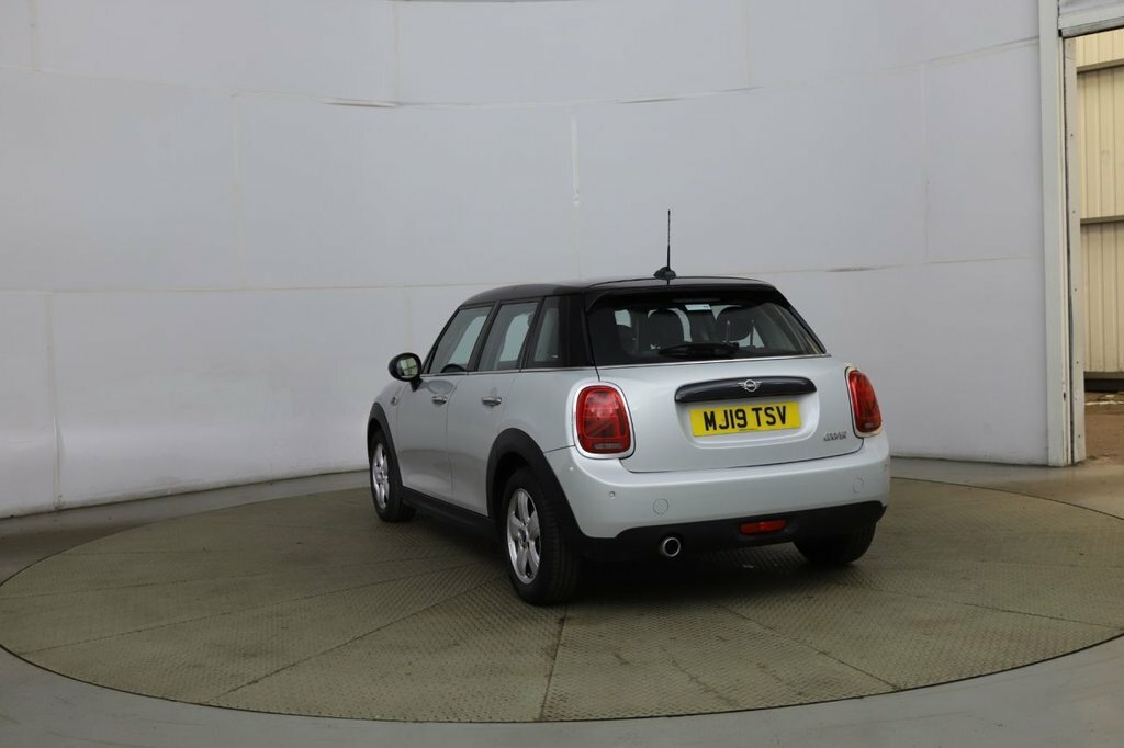 Mini Hatch 1.5L Cooper Classic Silver #5