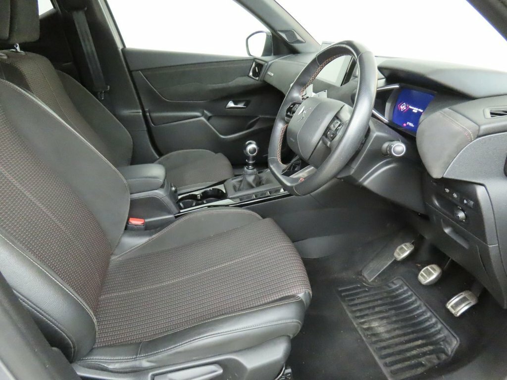 DS DS 3 Crossback 1.2L Performance Line Grey #6