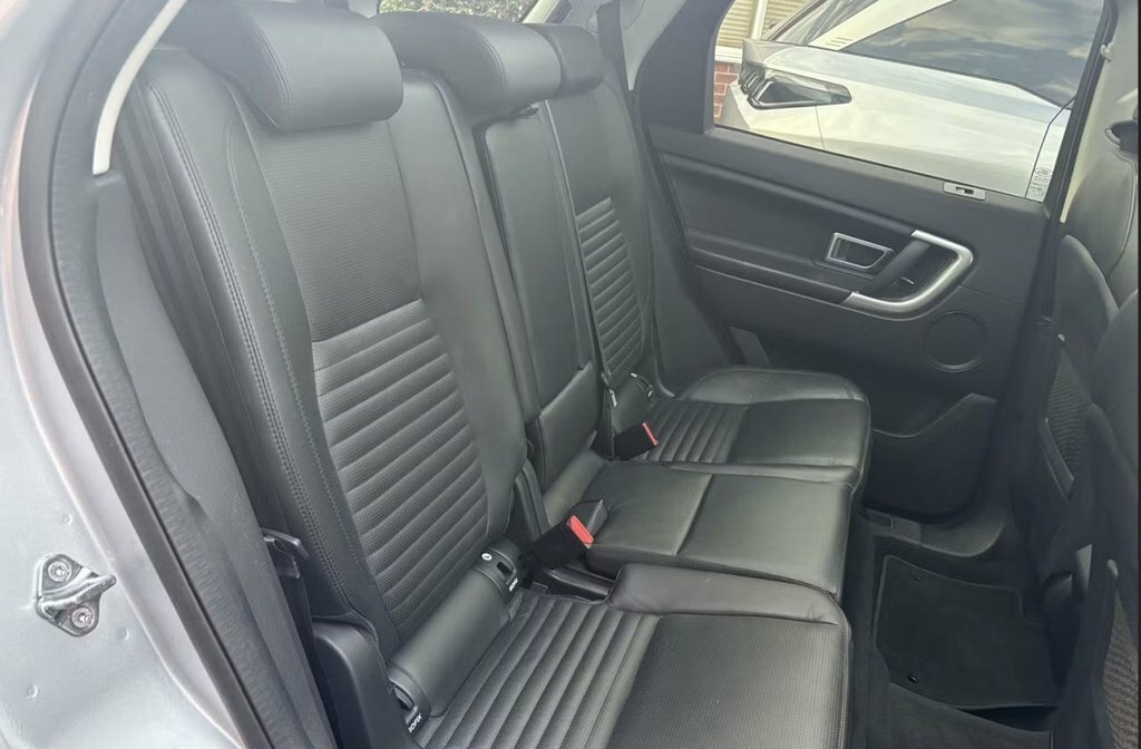 Land Rover Discovery Sport 2L Hse Luxury Silver #6