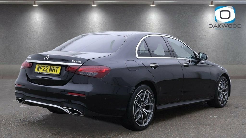 Mercedes-Benz E Class 2L Amg Line Black #4