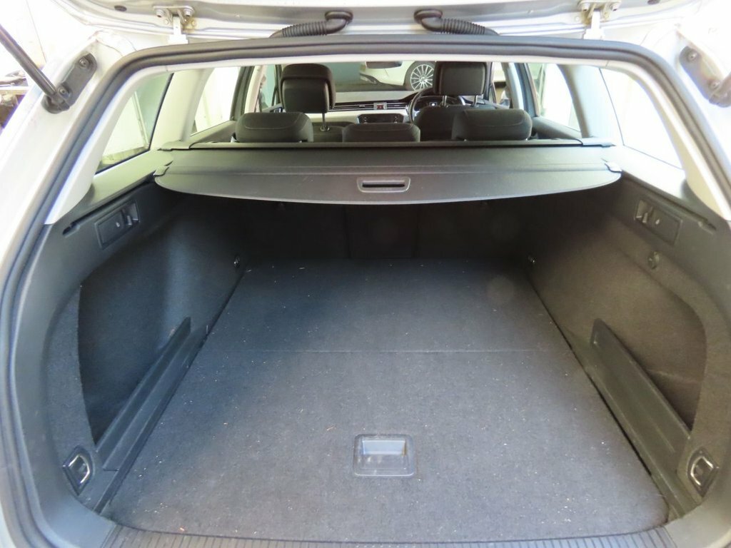 Volkswagen Passat 1.6 Tdi Sel Dsg  #12
