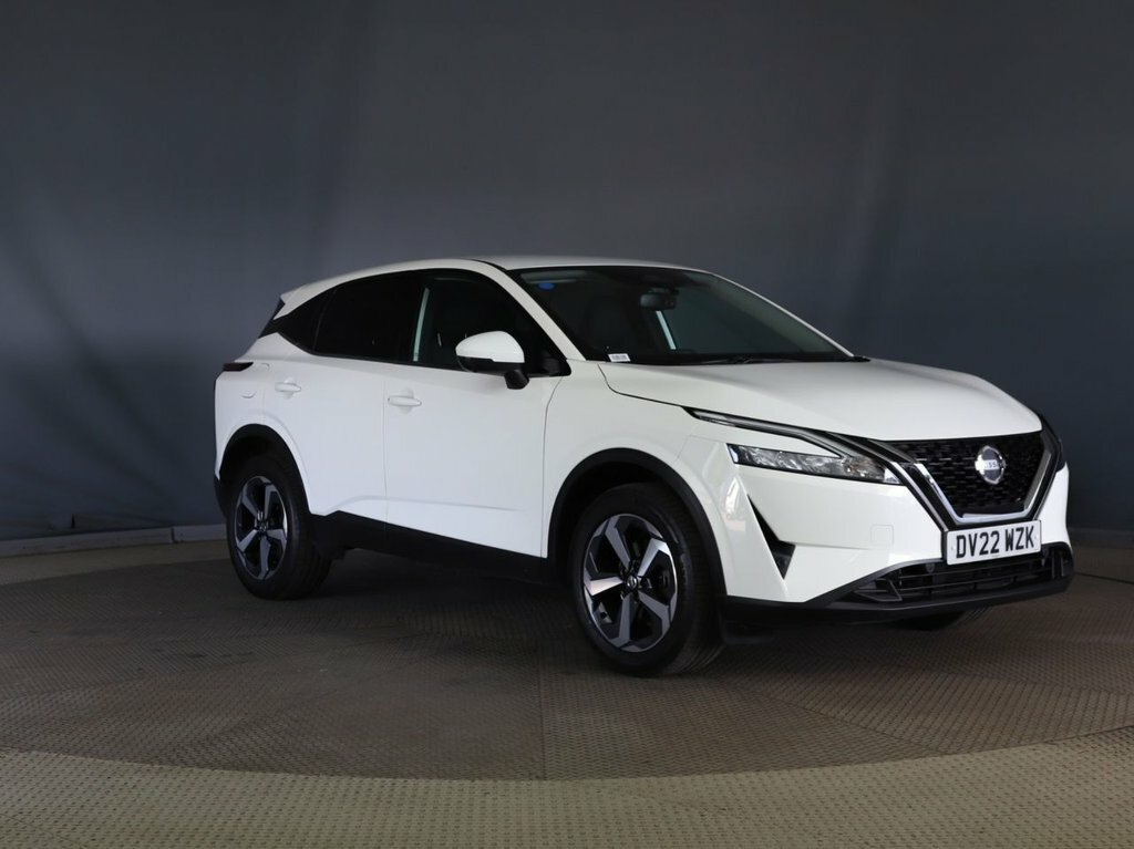 Nissan Qashqai 1.3L N-connecta White