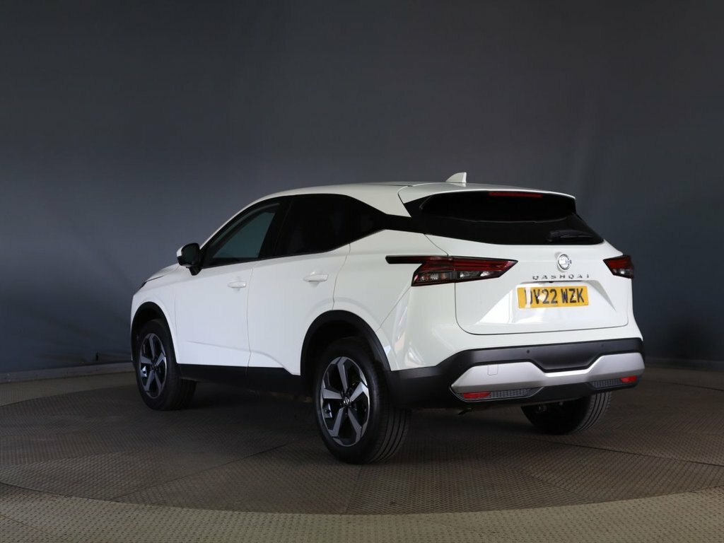 Nissan Qashqai 1.3L N-connecta White #5