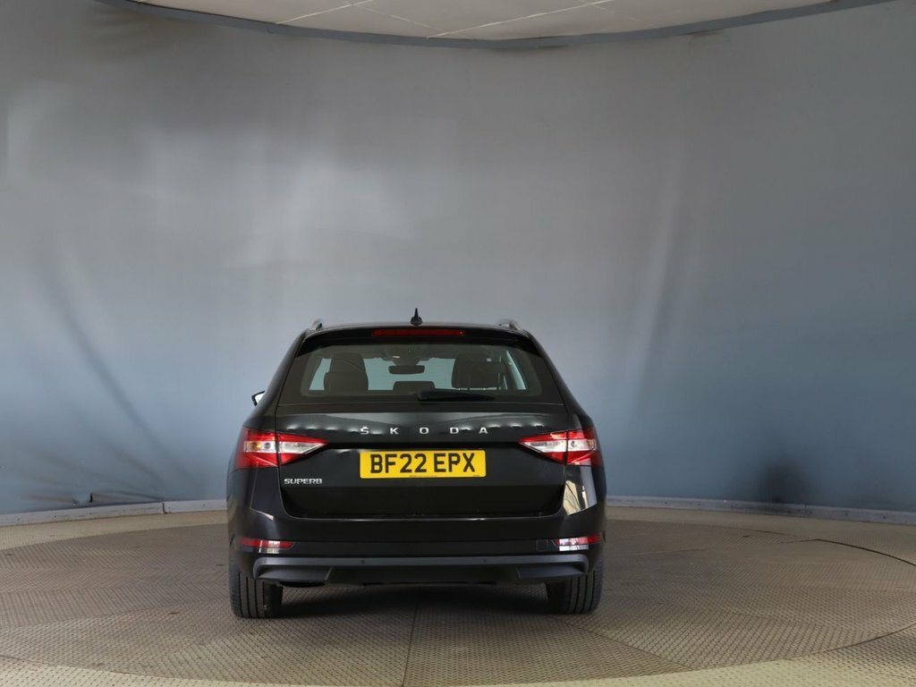 Skoda Superb 2L Se Black #4