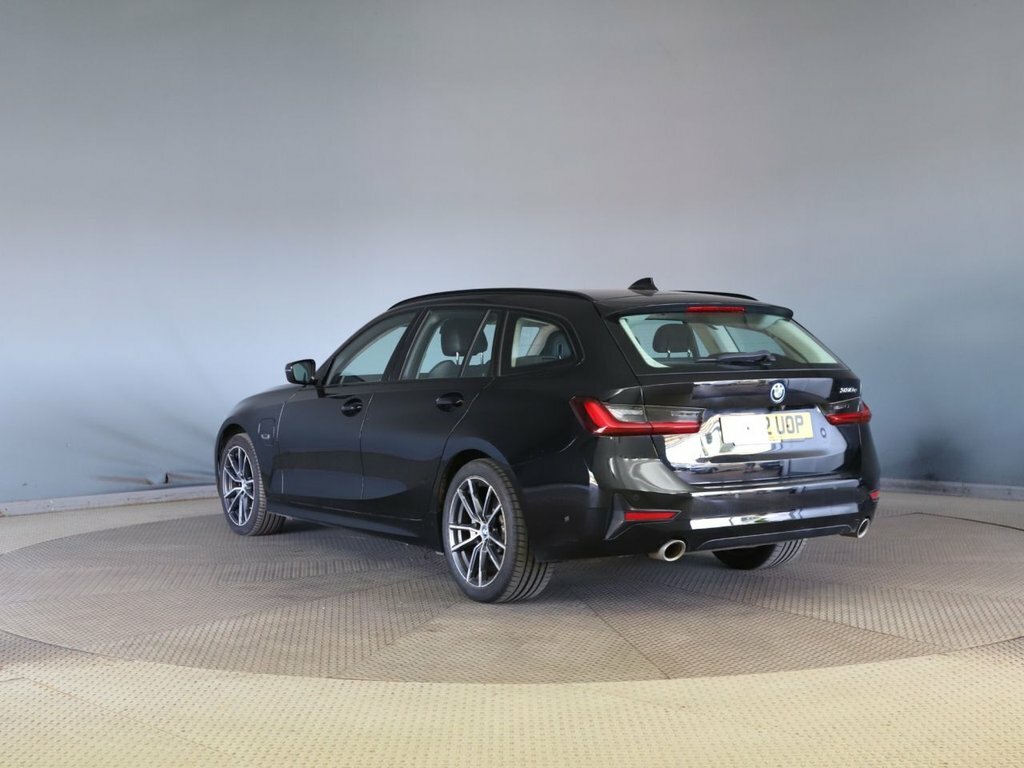 BMW 3 Series 2L Sport Pro Black #5
