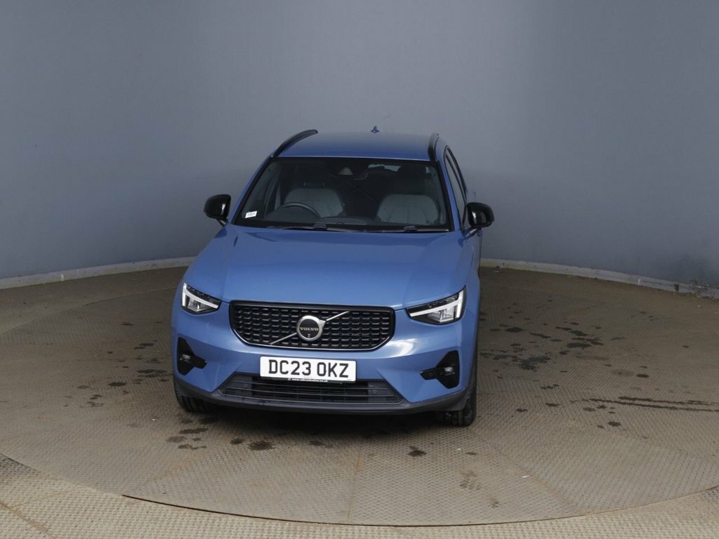 Volvo XC40 1.5L Plus Blue #2