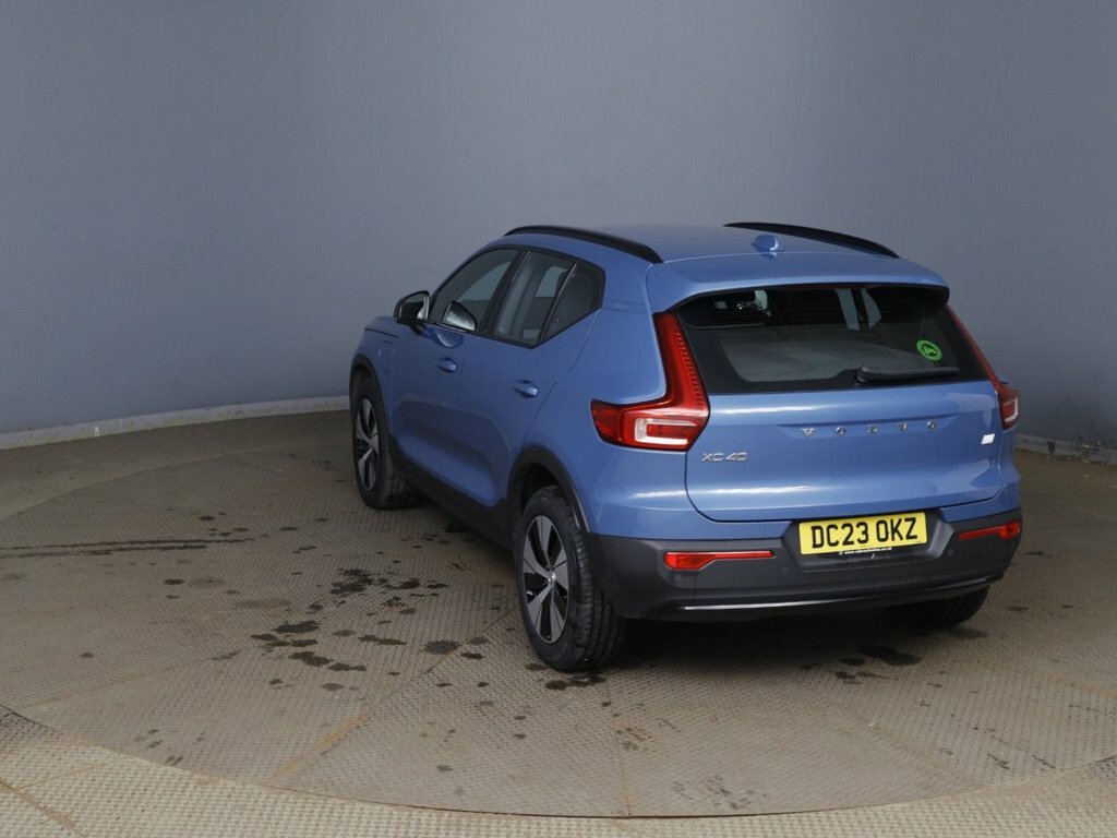 Volvo XC40 1.5L Plus Blue #5