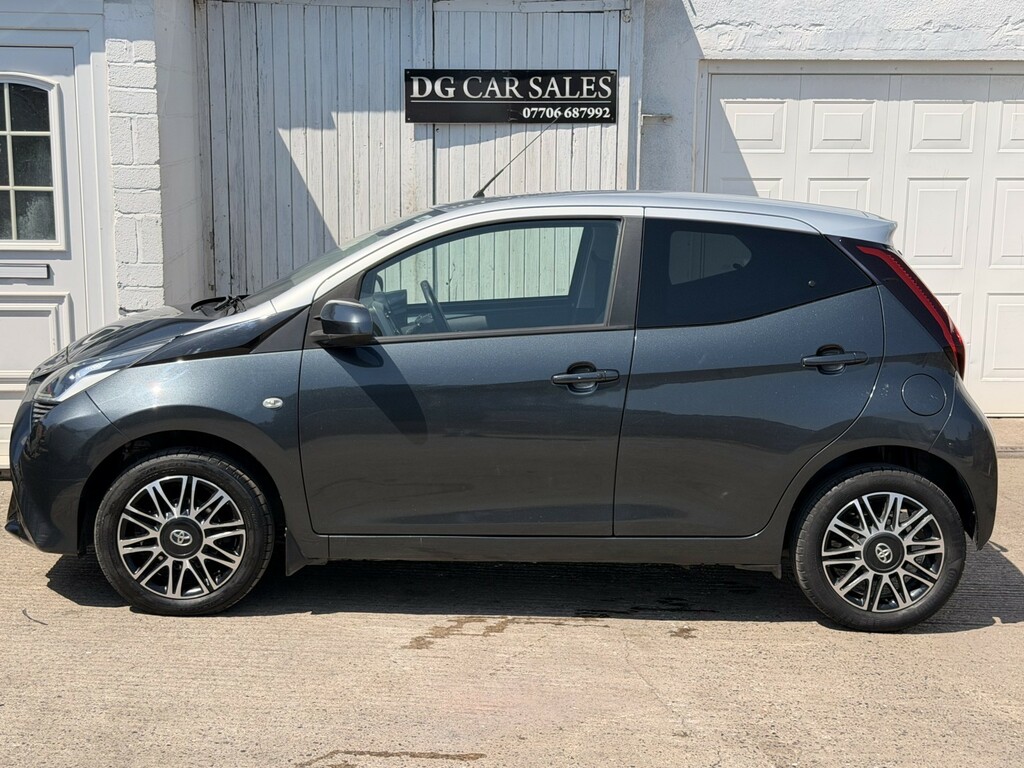 Toyota Aygo Hatchback 1.0 Vvt-i X-clusiv 201969 RO69JYN Grey