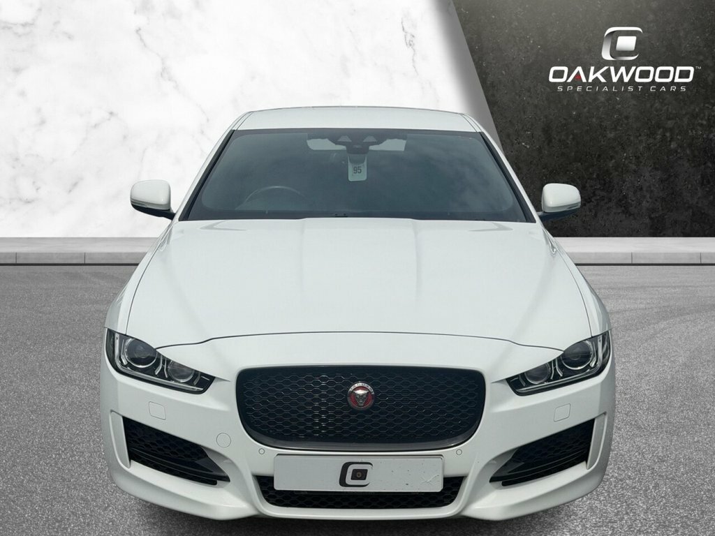 Jaguar XE 2L R-sport YD65OOE White #2