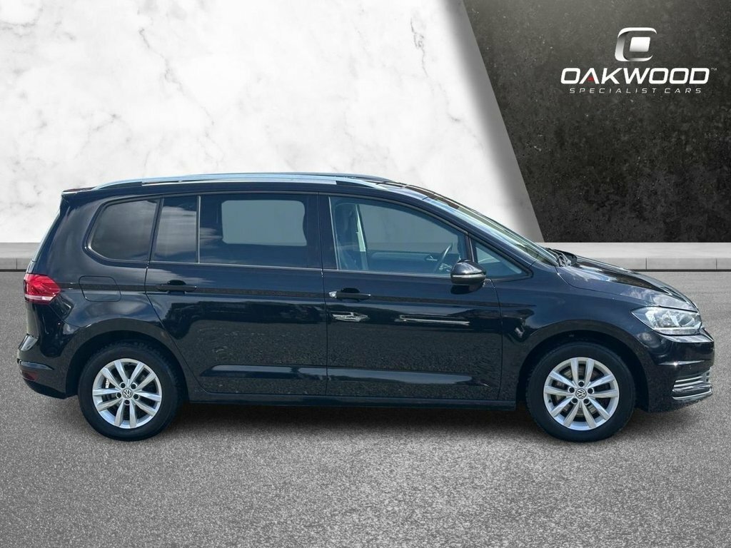 Volkswagen Touran 1.6L Se Family Black #3
