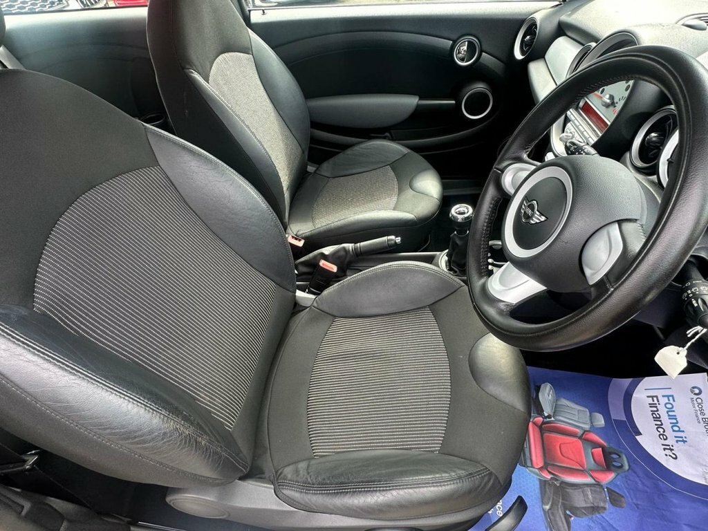 Mini Clubman 1.6L Cooper D Black #6