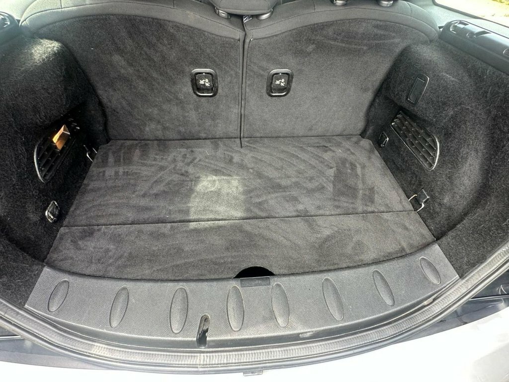 Mini Clubman 1.6 Cooper D Black #13