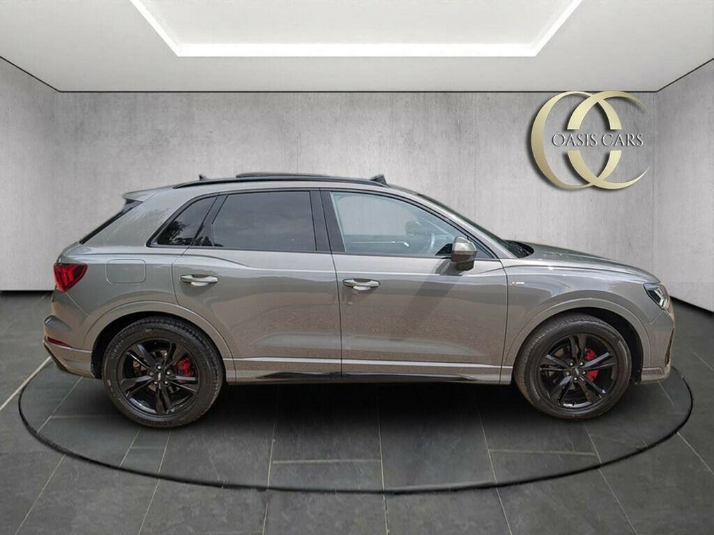 Audi Q3 Suv White #9
