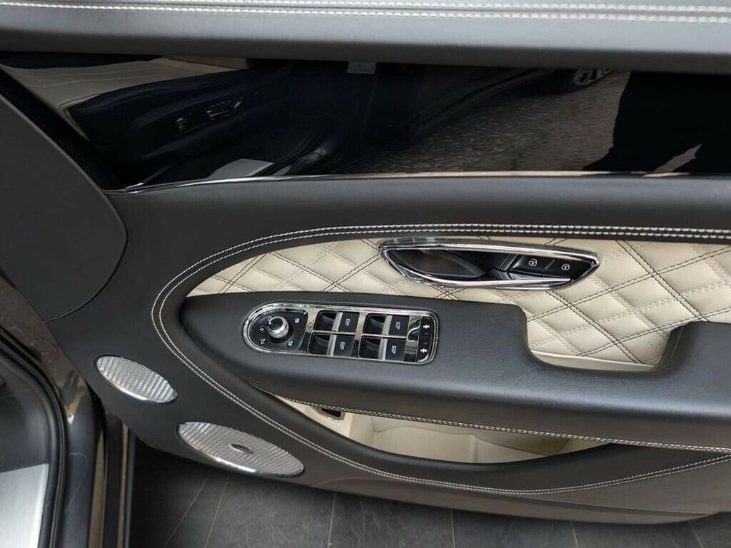 Bentley Bentayga 4.0 V8 First Edition Estate Grey #10
