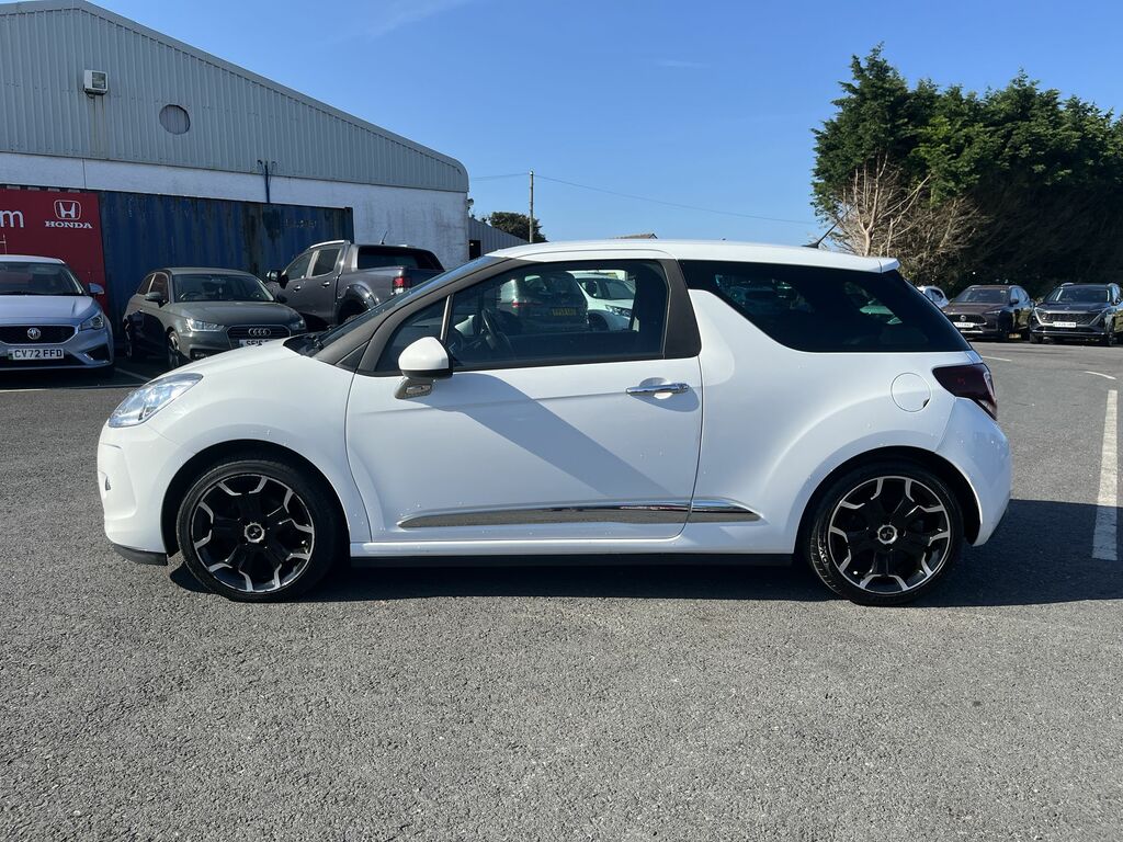 DS DS 3 1.6 Bluehdi Dstyle Hatchback Eur YH65BUO White #5