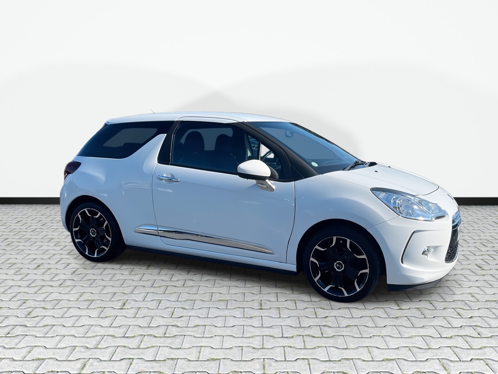 DS DS 3 1.6 Bluehdi Dstyle Hatchback Eur White #2