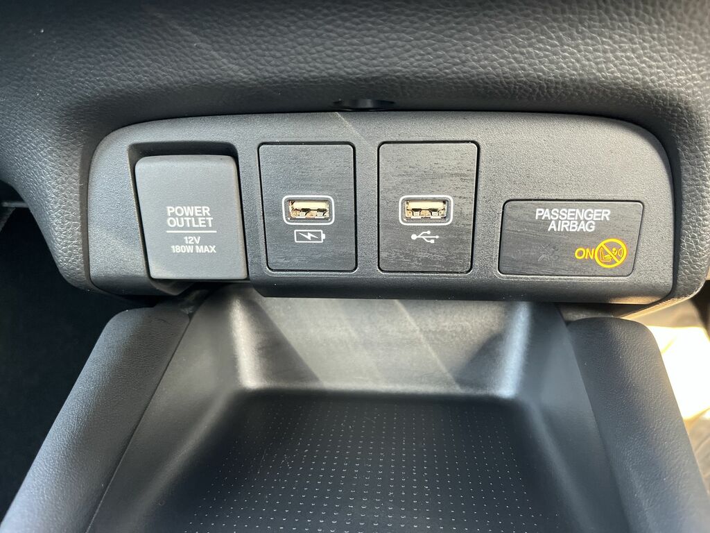 Honda Jazz Honda Jazz 1.5 I-mmd Hybrid Crosstar Ex Ecvt H Blue #24