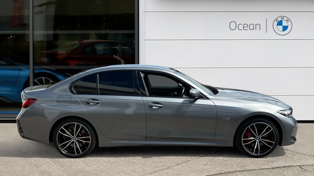 BMW 3 Series Saloon WG73YTC Grey #3