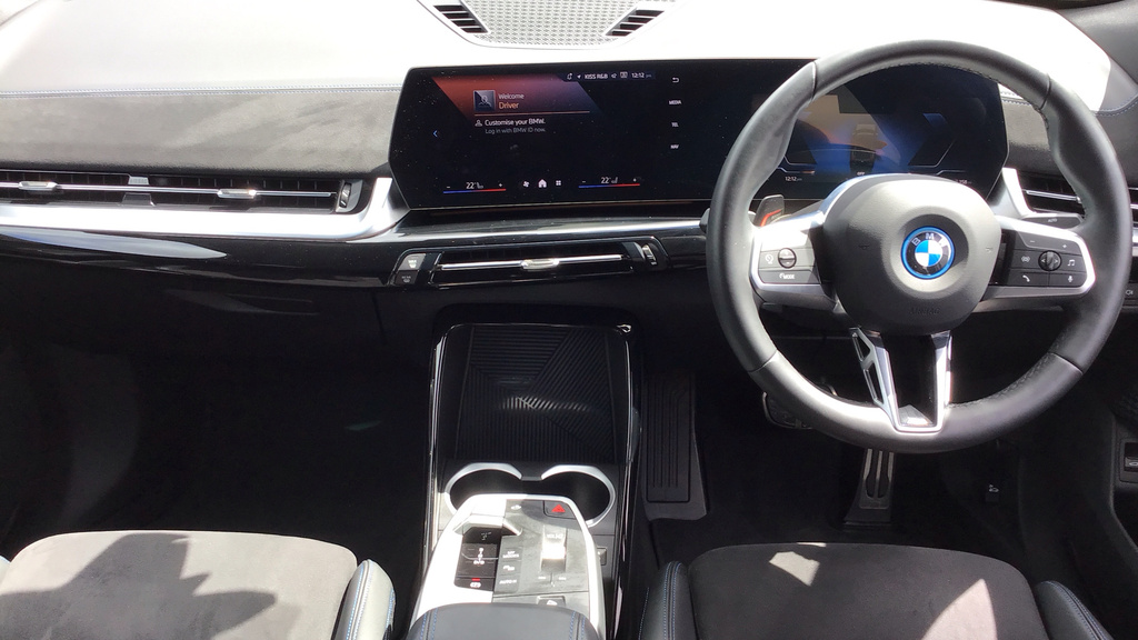 BMW iX2 Suv WL75AEW Black #4