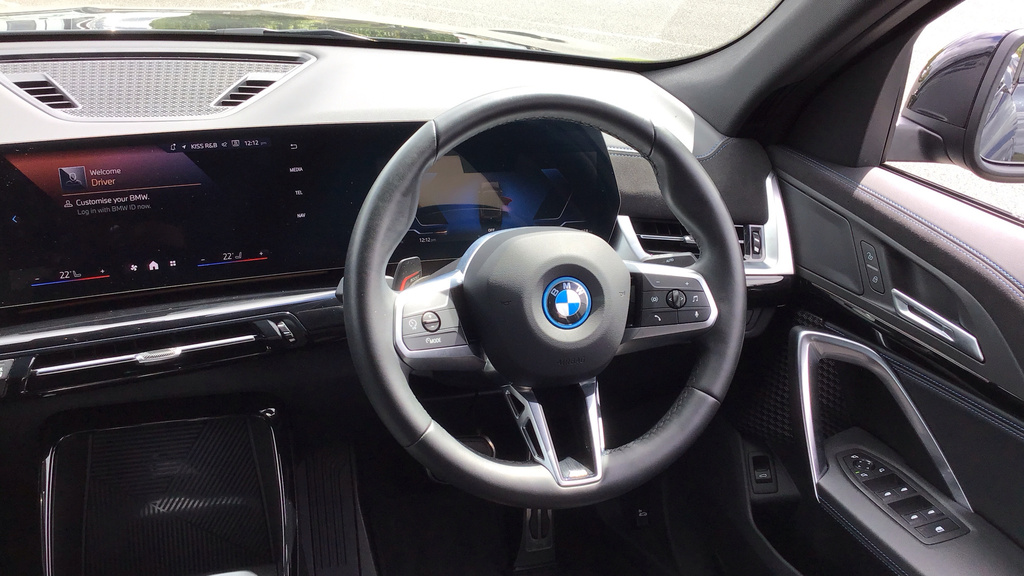 BMW iX2 Suv WL75AEW Black #5