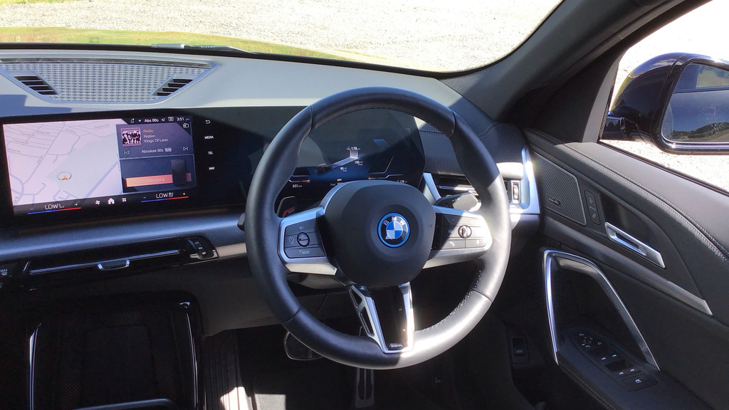 BMW iX2 Suv WL75ADX Black #5