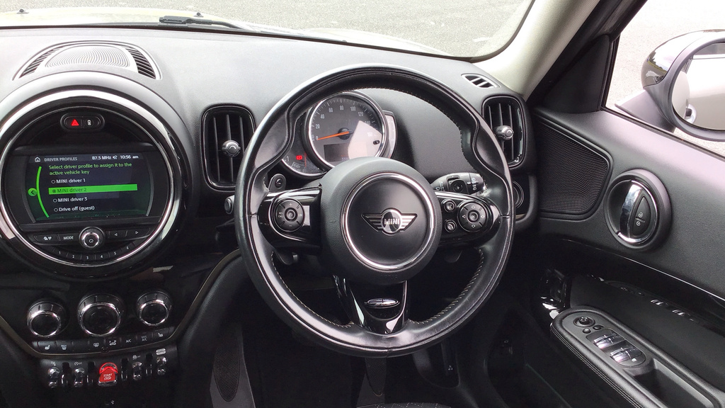 Mini Countryman Diesel YK18OZJ Silver #4