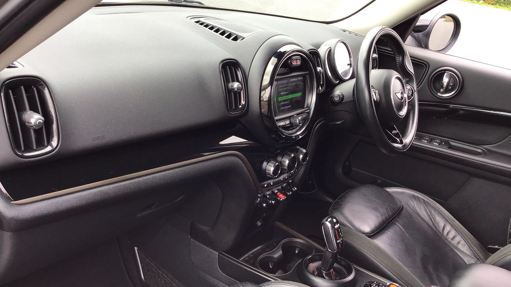 Mini Countryman Diesel YK18OZJ Silver #6