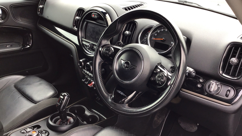 Mini Countryman Diesel YK18OZJ Silver #5