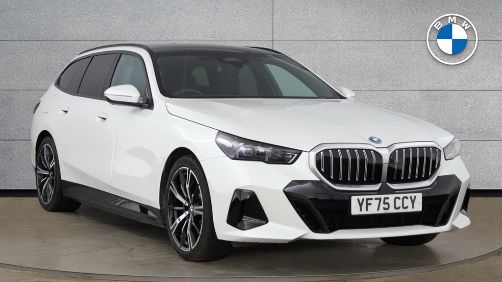 BMW 5 Series Estate White