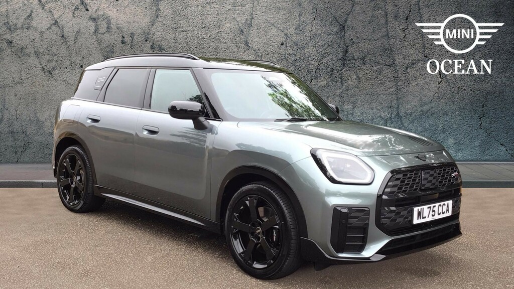 Mini Countryman Petrol Green