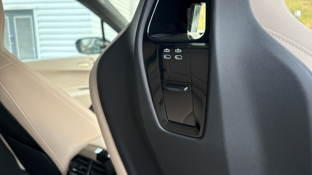 BMW iX 2022 72 40  #38