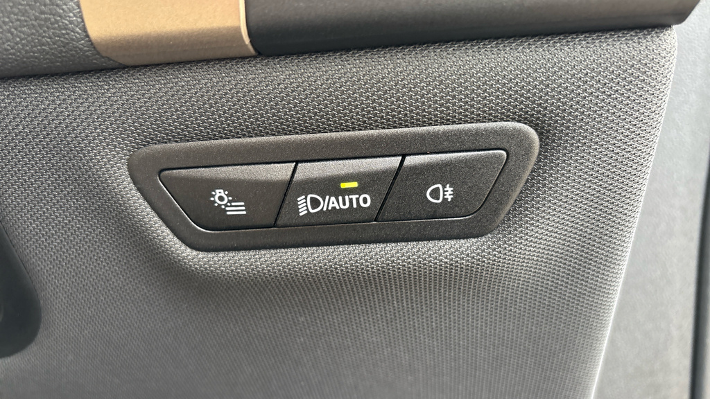 BMW iX 2022 72 40  #24