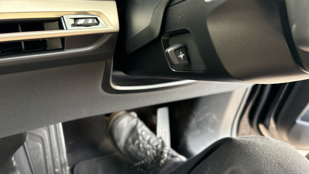 BMW iX 2022 72 40  #29