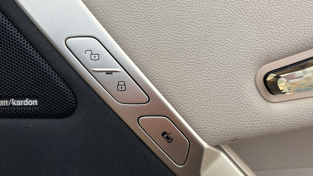 BMW iX 2022 72 40  #23