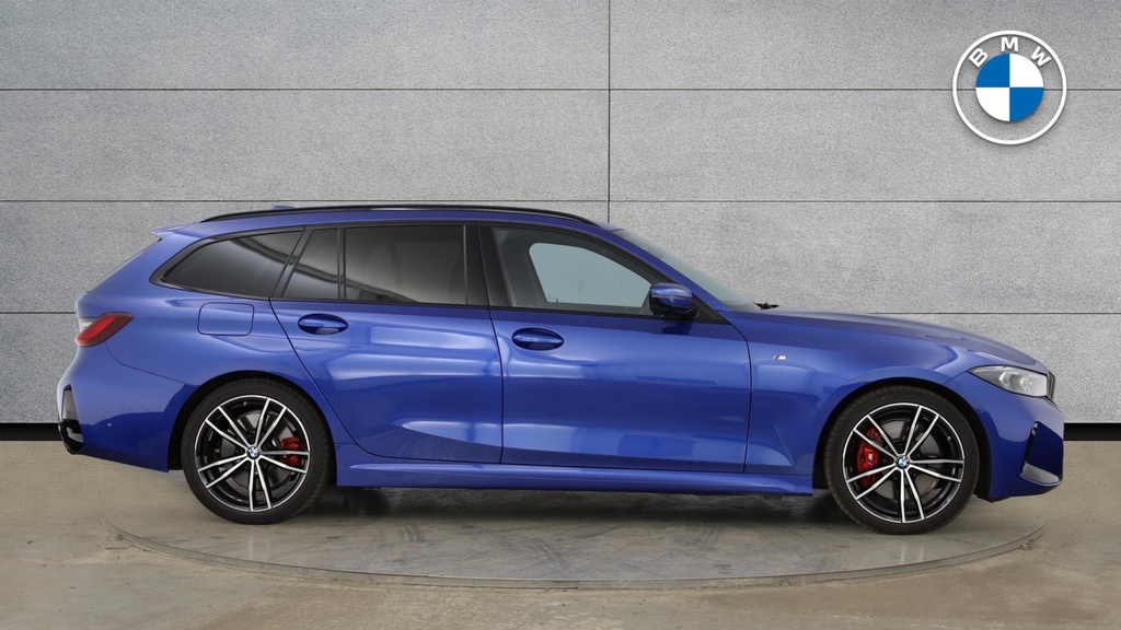 BMW 3 Series Estate Blue #3