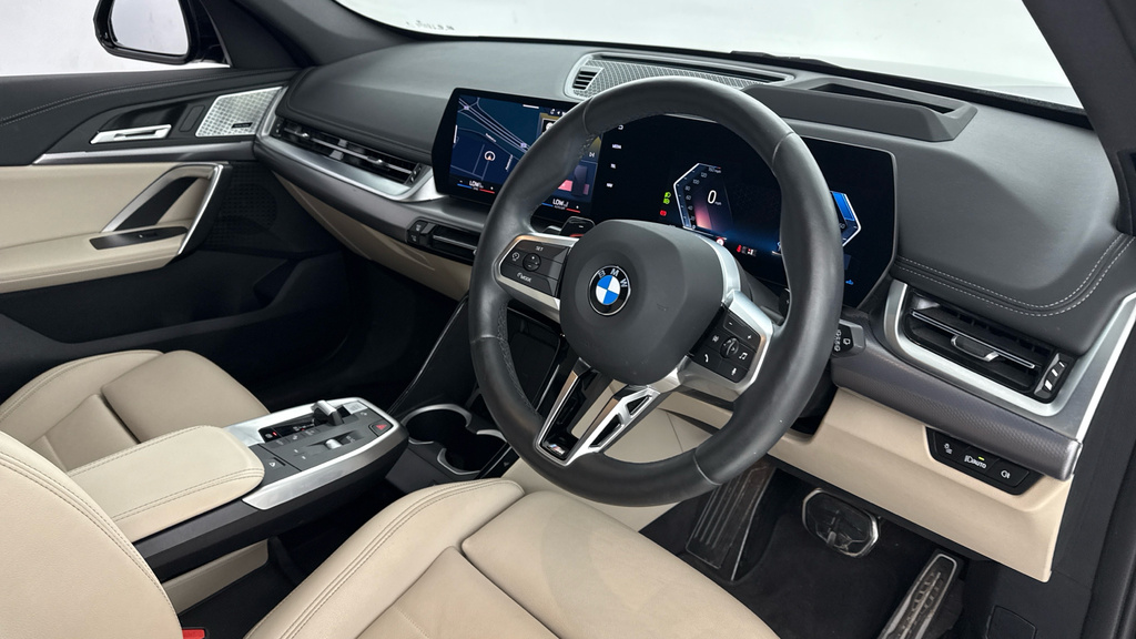 BMW X1 Suv YJ25DNK Black #6